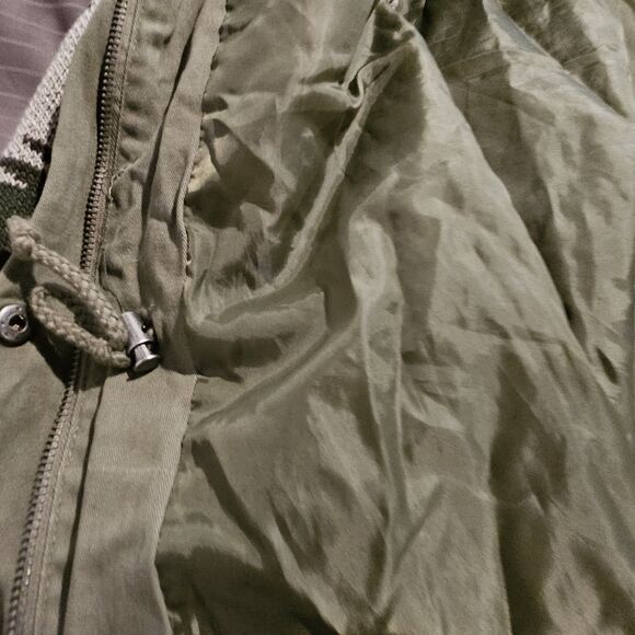 Thread & Supply Womens Jacket XS Olive Green Aztec Sleeve Hooded Zip Button Up - Picture 10 of 14